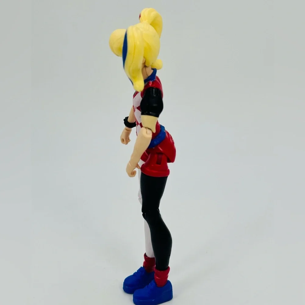 DC Superhero Girls Harley Quinn 6